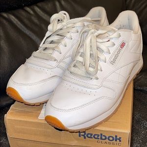 Reebok Classic Leather Shoes, White/Gum, 7.5W